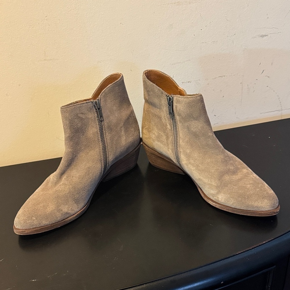 LIKE NEW Frye Taupe Suede Ankle Booties - Picture 8 of 11
